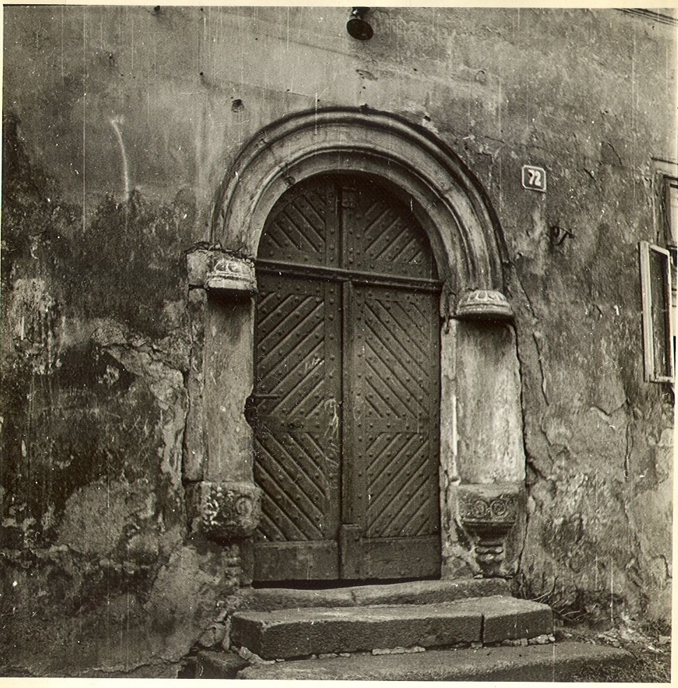 detail vchodu domu č.p. 72