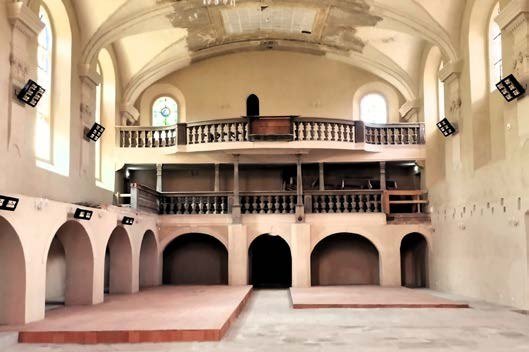 Zrekonstruovaný interiér lodi kostela sv. Jiří (Slavkovský zpravodaj, 7/2023)