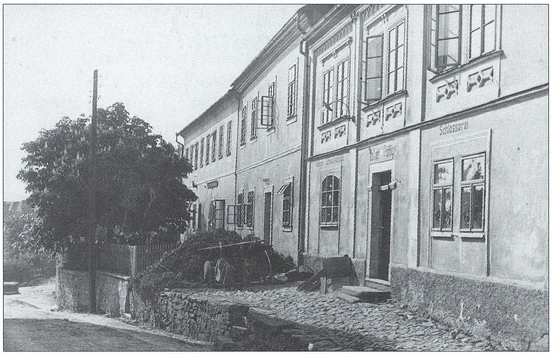 z pravé strany dům č.p. 74 - zámečnictví Oskar Pöttig, dále domy č.p. 73  a č.p. 72