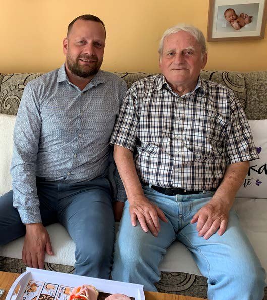 Starosta města blahopřeje jubilantovi k 84. narozeninám (Slavkovský zpravodaj, 9/2020)